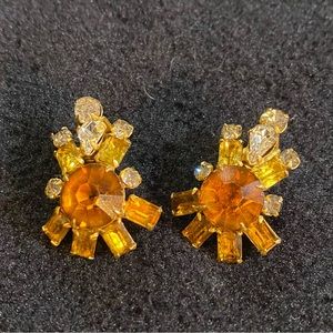 Vintage citrine colored glass clip on earrings, pat pending 1967965 GUC